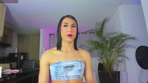 A L E J A N D R A online show from 09-27-25, 10:53