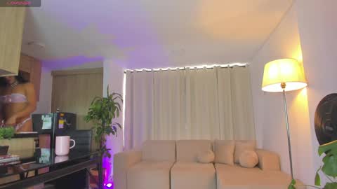 Snapshot of alejaevangeline chatting on 06-03-26, 02:33 A L E J A N D R A online show from 06-03-26, 02:33