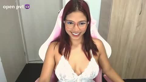 Snapshot of alejaharker chatting on 06-17-26, 10:21 Aleja Harker online show from 06-17-26, 10:21