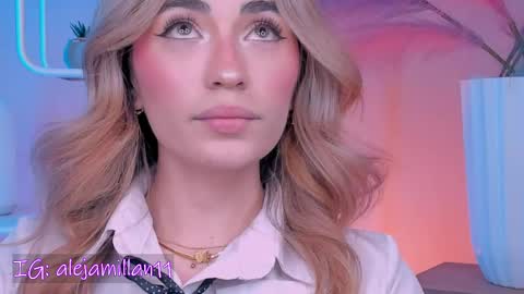 Snapshot of alejamillan1 chatting on 06-09-26, 04:02 night GTM -5 online show from 06-09-26, 04:02