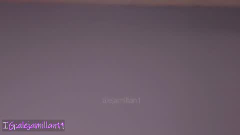 Snapshot of alejamillan1 chatting on 07-08-26, 03:33 night GTM -5 online show from 07-08-26, 03:33