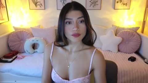Snapshot of alejandhra chatting on 11-28-25, 12:19 Alejandhra online show from 11-28-25, 12:19