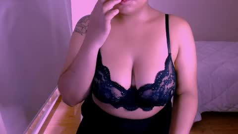 Alejandra  online show from 05-31-26, 05:09