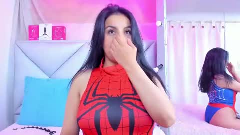 Snapshot of alejandra_lee19 chatting on 06-05-26, 07:25 alejandra_lee19 online show from 06-05-26, 07:25
