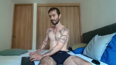 Snapshot of alejandro_bigcock chatting on 04-26-26, 03:53 Alejandro Hernndez online show from 04-26-26, 03:53