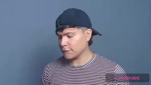 Alejandro G online show from 11-20-25, 01:22