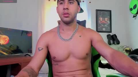 Snapshot of alejandrojf_00 chatting on 11-17-25, 01:50 Daiki jack online show from 11-17-25, 01:50