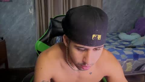 Snapshot of alejandrojf_00 chatting on 04-28-26, 12:53 Daiki jack online show from 04-28-26, 12:53