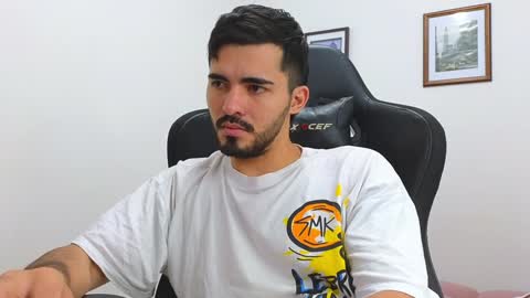 alejandroo_7 online show from 01-15-25, 09:51