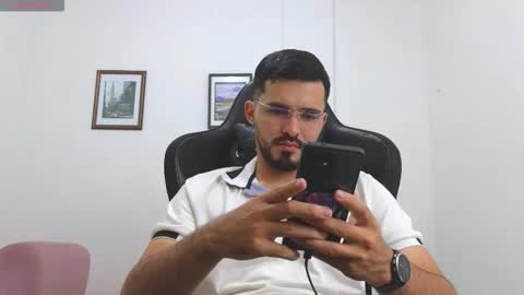 alejandroo_7 online show from 11-10-25, 09:58