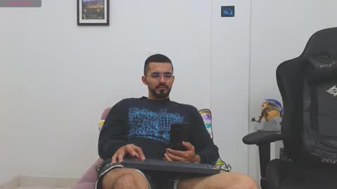 alejandroo_7 online show from 01-31-26, 07:11