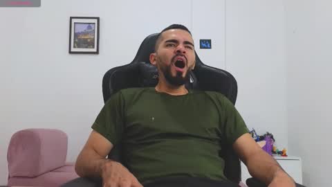 alejandroo_7 online show from 02-12-26, 04:35