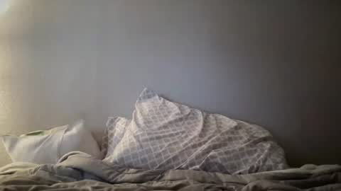 alejandrosins18 online show from 07-16-26, 09:54