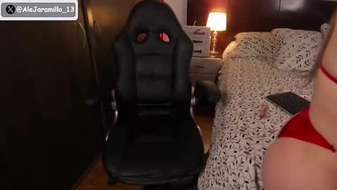 Alejandra online show from 12-22-25, 08:06