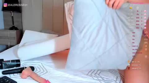 Snapshot of alejarosse chatting on 02-21-25, 04:51 alejandra independent models online show from 02-21-25, 04:51