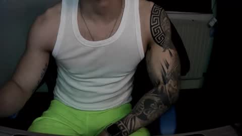 Snapshot of alejoduarte16 chatting on 11-16-25, 05:29 alejoduarte16 online show from 11-16-25, 05:29