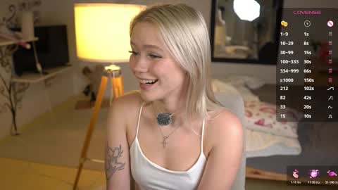 Lexi online show from 11-08-25, 04:12