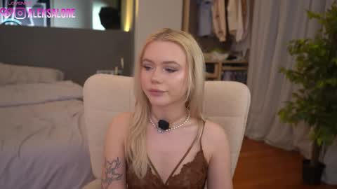 Lexi online show from 03-04-26, 03:12