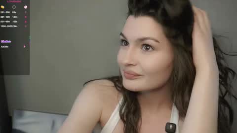 Snapshot of aleksavalenne chatting on 12-01-25, 07:46 Aleksa online show from 12-01-25, 07:46