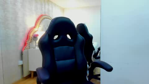 Snapshot of alenacoleman chatting on 06-05-26, 12:22 ALENA online show from 06-05-26, 12:22