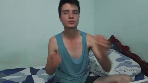 Snapshot of aleo_011 chatting on 01-09-25, 02:11 Alejandro online show from 01-09-25, 02:11