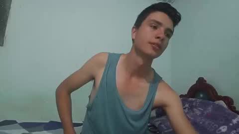 Snapshot of aleo_011 chatting on 01-14-25, 02:08 Alejandro online show from 01-14-25, 02:08