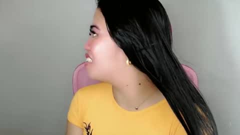 alesha_vibe_me online show from 05-19-26, 01:56