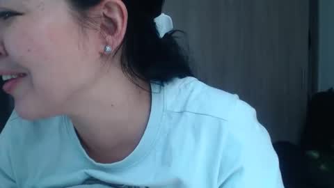 Snapshot of aleska__bell chatting on 09-13-25, 03:23 Aleska online show from 09-13-25, 03:23