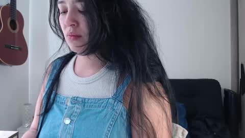 Aleska online show from 03-25-26, 04:13