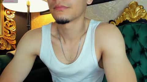 Snapshot of aless_king chatting on 06-14-26, 12:19 Alessandro King online show from 06-14-26, 12:19