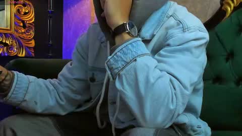 Snapshot of aless_king chatting on 07-25-26, 12:42 Alessandro King online show from 07-25-26, 12:42