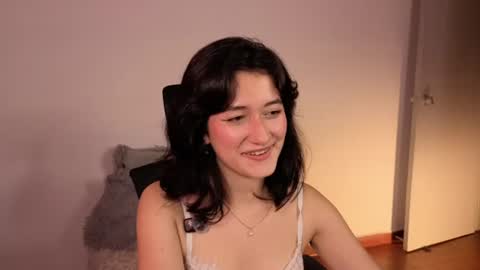 Snapshot of alessandralb chatting on 07-06-26, 08:44 Alessandra Leblanc online show from 07-06-26, 08:44