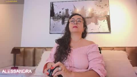 Snapshot of alessandraleroy chatting on 04-18-26, 12:20 Alessandra online show from 04-18-26, 12:20