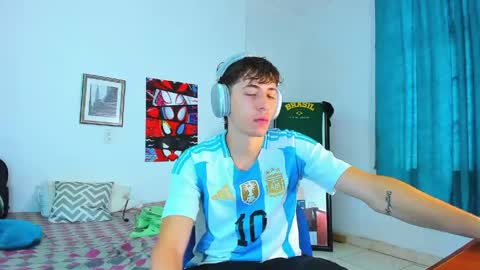 Snapshot of alessandro_dybala chatting on 04-23-26, 11:53 Alessandro Dybala online show from 04-23-26, 11:53