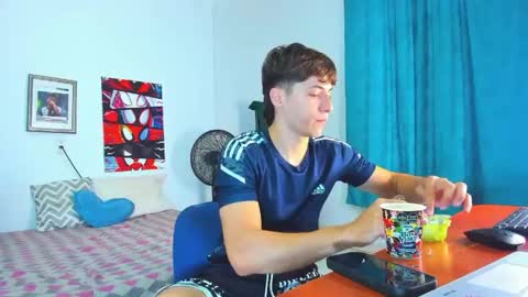 Snapshot of alessandro_dybala chatting on 04-29-26, 09:32 Alessandro Dybala online show from 04-29-26, 09:32