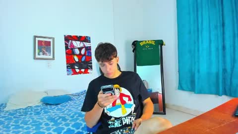 Snapshot of alessandro_dybala chatting on 05-19-26, 12:44 Alessandro Dybala online show from 05-19-26, 12:44