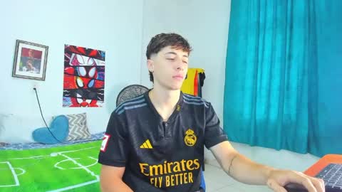 Snapshot of alessandro_dybala chatting on 06-05-26, 12:33 Alessandro Dybala online show from 06-05-26, 12:33