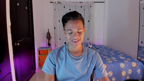 Alessandro online show from 02-11-25, 01:41