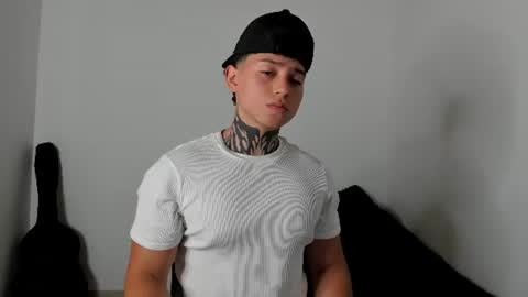 Alessandro online show from 06-16-26, 11:18