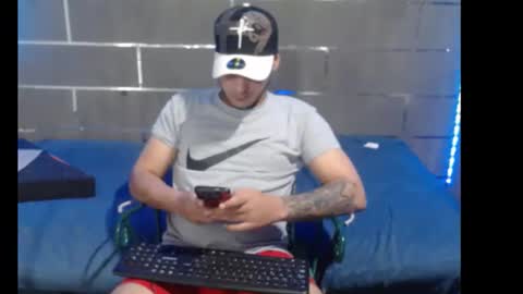Snapshot of alessandrobooy chatting on 05-31-26, 04:42 alessandro online show from 05-31-26, 04:42