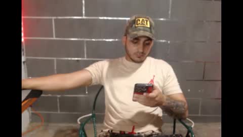 Snapshot of alessandrobooy chatting on 06-02-26, 04:31 alessandro online show from 06-02-26, 04:31