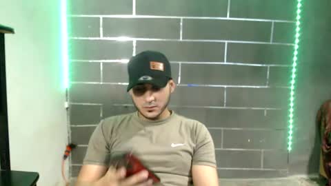 Snapshot of alessandrobooy chatting on 07-01-26, 04:03 alessandro online show from 07-01-26, 04:03