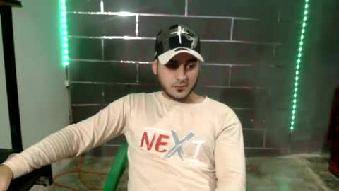 Snapshot of alessandrobooy chatting on 07-07-26, 06:05 alessandro online show from 07-07-26, 06:05