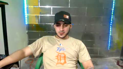 Snapshot of alessandrobooy chatting on 07-11-26, 02:25 alessandro online show from 07-11-26, 02:25