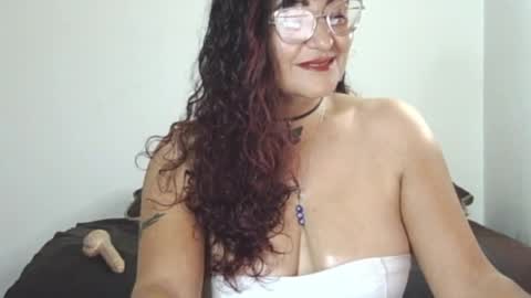 Snapshot of alessiabobs chatting on 04-28-26, 11:10 Allesiaboobs online show from 04-28-26, 11:10