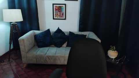 Snapshot of alessiamonroe_ chatting on 07-10-26, 08:55 alessiamonroe_ online show from 07-10-26, 08:55