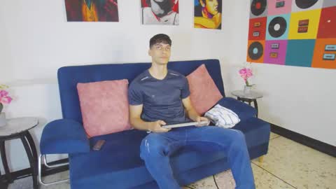 Alessio online show from 11-22-25, 12:04