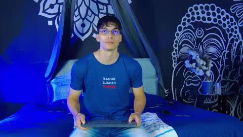 Alessio online show from 12-18-25, 12:00