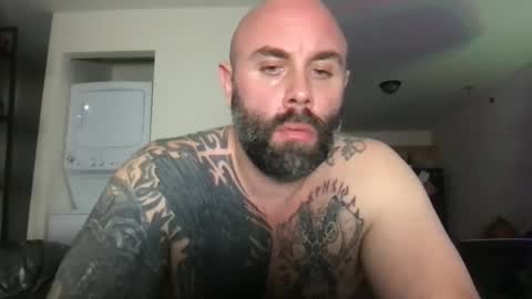 Snapshot of alesterwhite chatting on 11-23-25, 01:38 alesterwhite online show from 11-23-25, 01:38