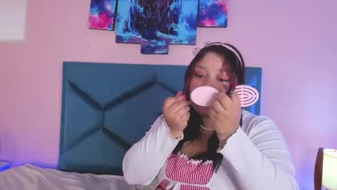 AleSweett online show from 04-17-26, 12:19